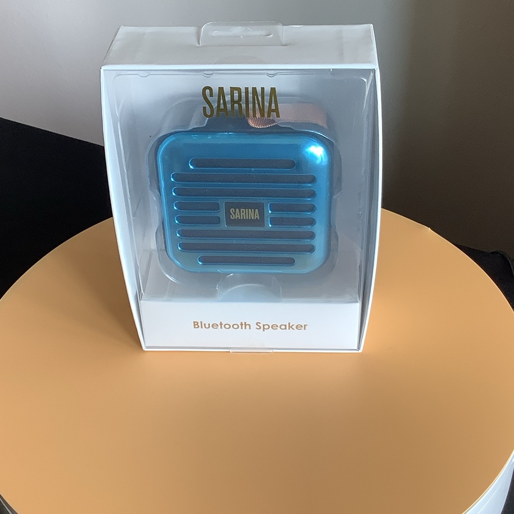 Sarina Portable Bluetooth Speaker in Metallic Blue